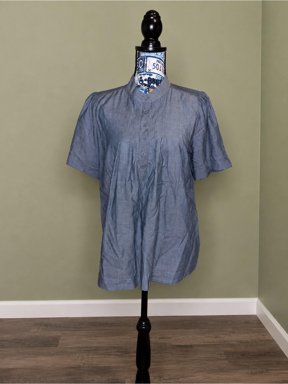 Banana Republic Denim-Style Short Sleeve Button Down — Blue
